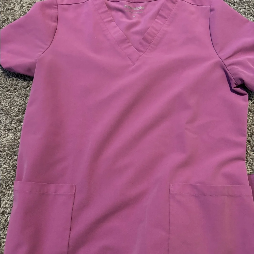 Mandala Scrub Set - Picture 3 of 5